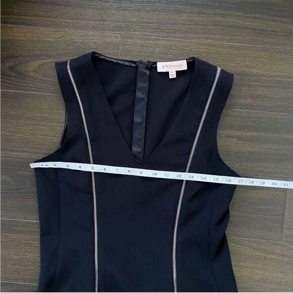 PHILOSOPHY || sleeveless top with zipper detailing - Picture 8 of 9